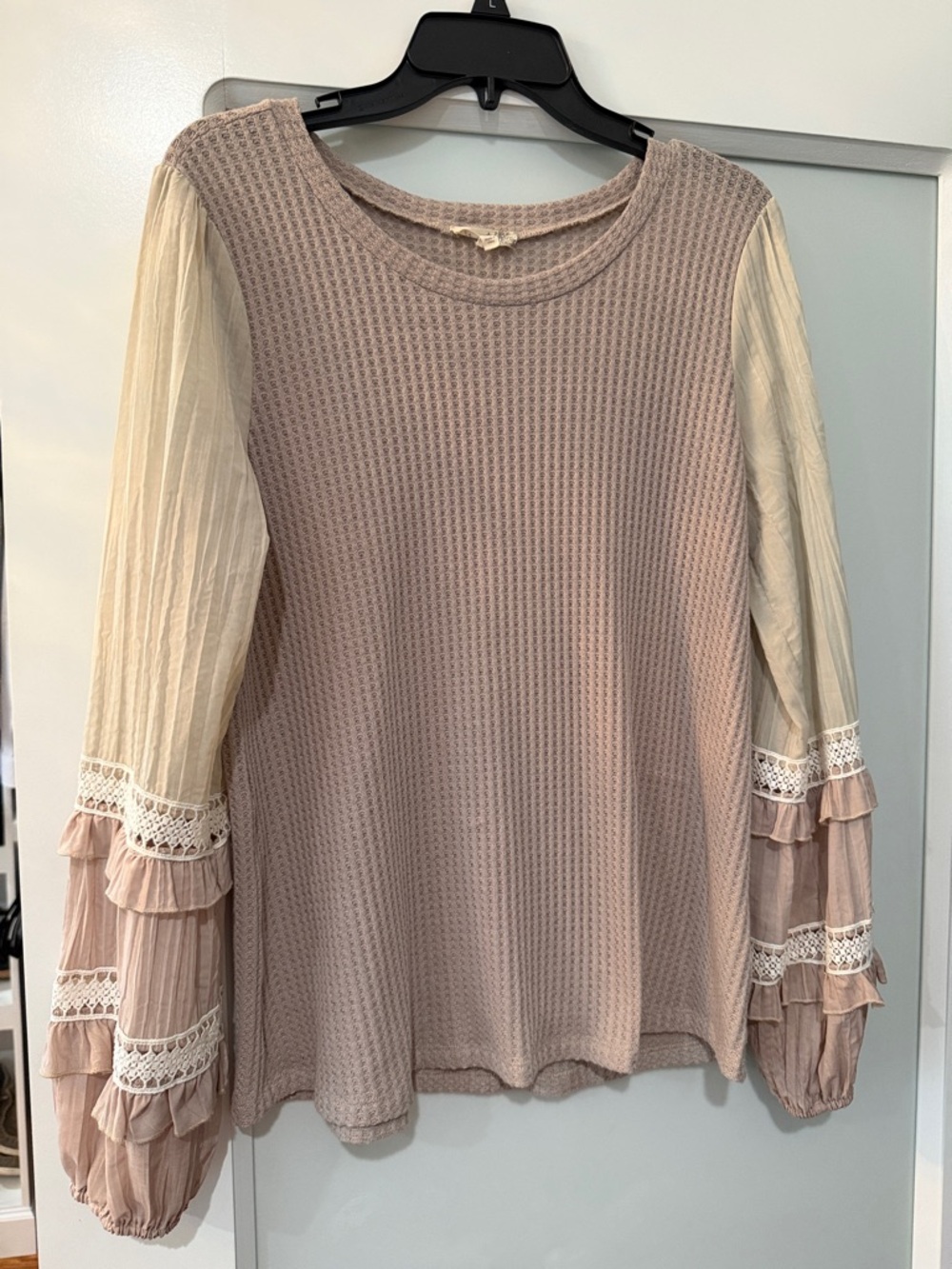 Mystree Waffle Knit Peasant Sleeve Top in Mauve and Cream